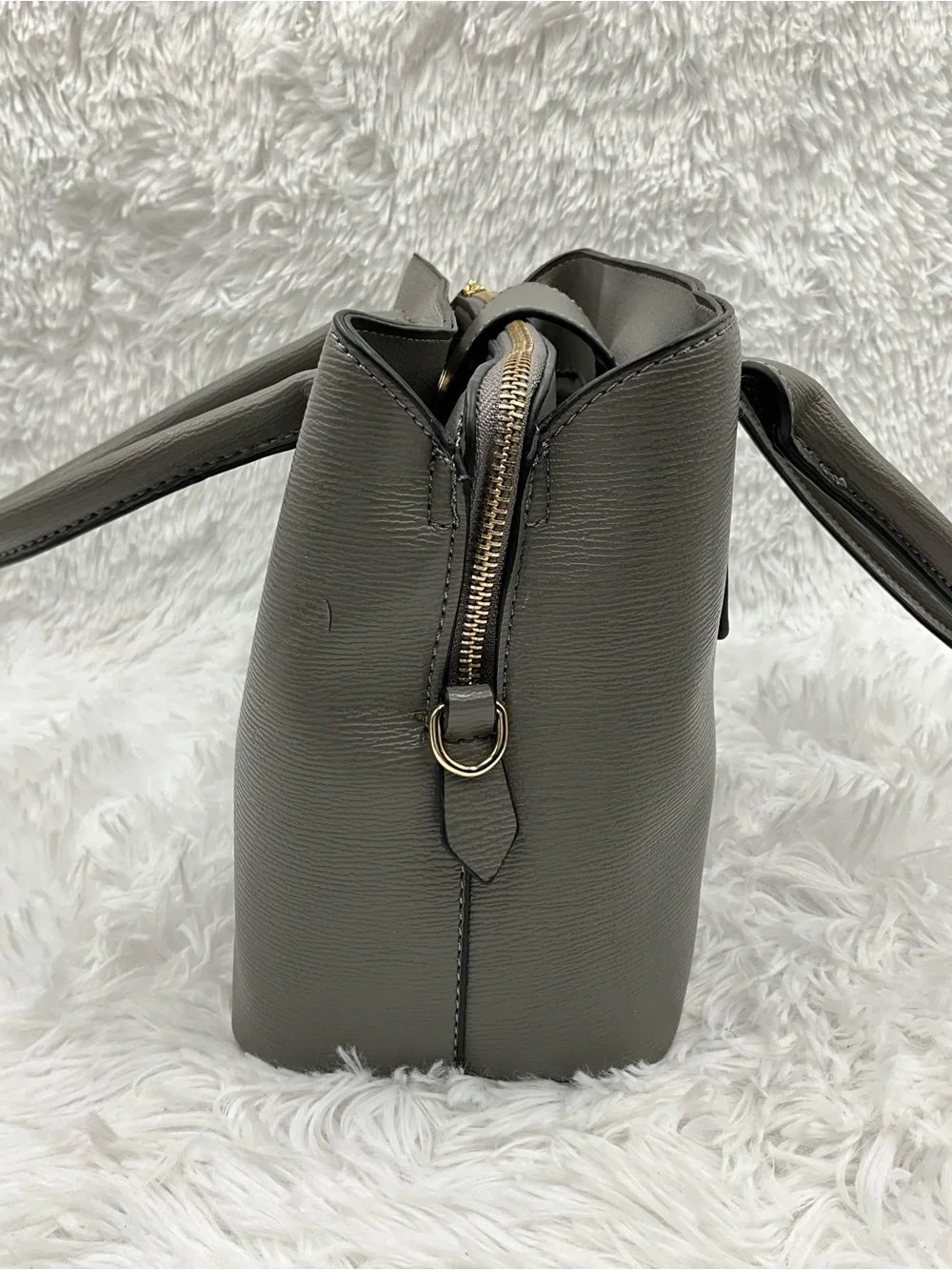 bebe chic sophisticated